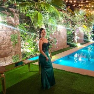 Meet your Posher, Carolina